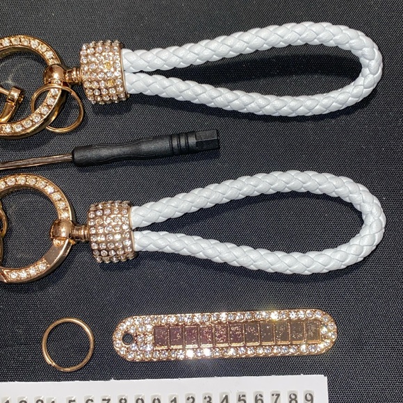 2 White Leather Keychains, Screwdriver & Plate for numbers w/ ring & Rhinestones - Picture 3 of 4